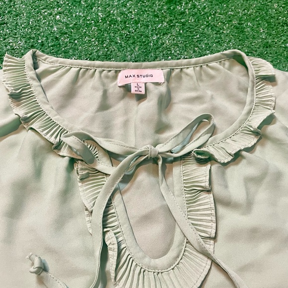 Max Studio Light Green Ruffle Blouse - Picture 2 of 5